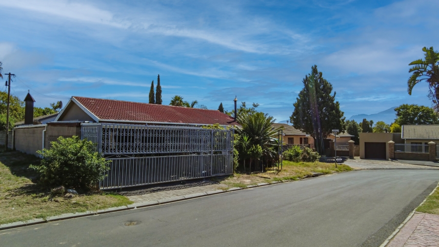 3 Bedroom Property for Sale in Paarl North Western Cape